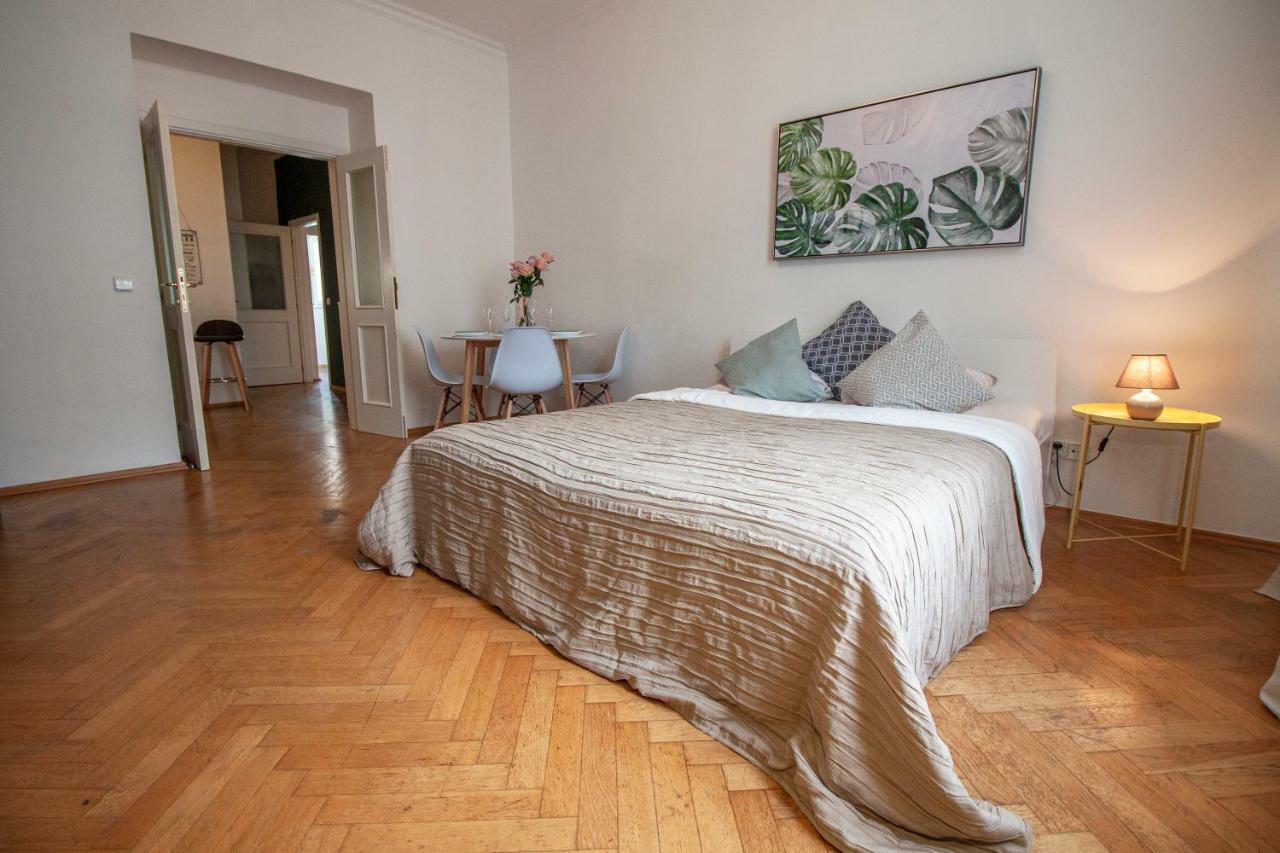 Nejedleho APARTMEET Praha Exteriér fotografie